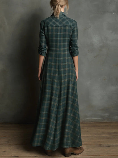 Maas & Mode® | Lange jurk met groene geruite revers