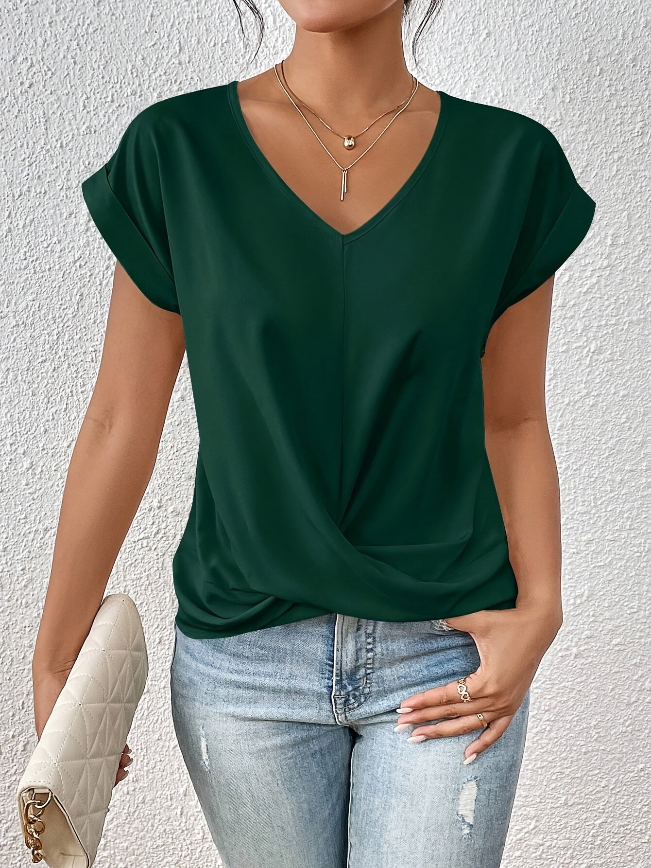 Maas & Mode® | Cleo™  Casual T-shirt met sweetheart halslijn