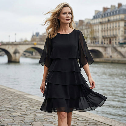 Maas & Mode® | Elegante gelaagde jurk met ruchesmouwen voor dames