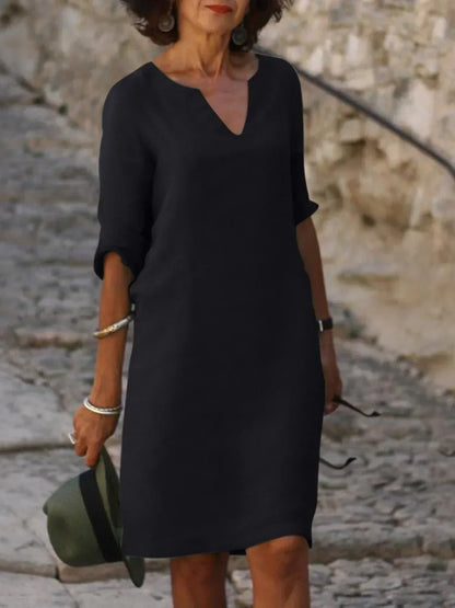 Maas & Mode® | Stijlvolle V-hals Jurk